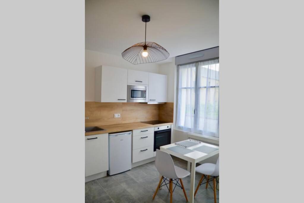 Les Forges 2 Pieces Rdc Apartment Avoine Exterior photo